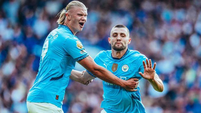 在足坛熠熠 在足坛熠熠